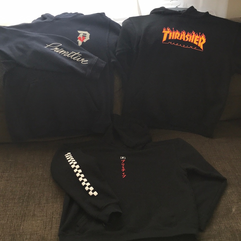 Boys primitive and thrasher hoodies